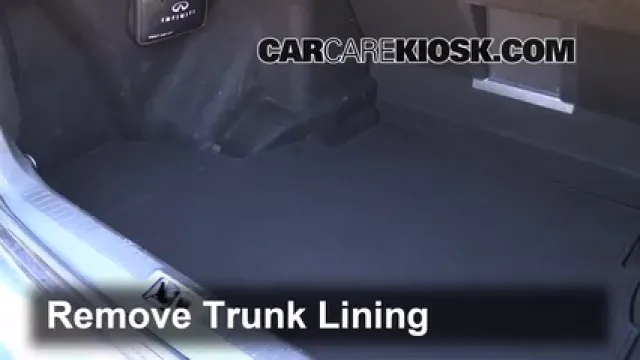 2008 Infiniti M35 X 3.5L V6 Pneus et roues Changer un pneu crevé